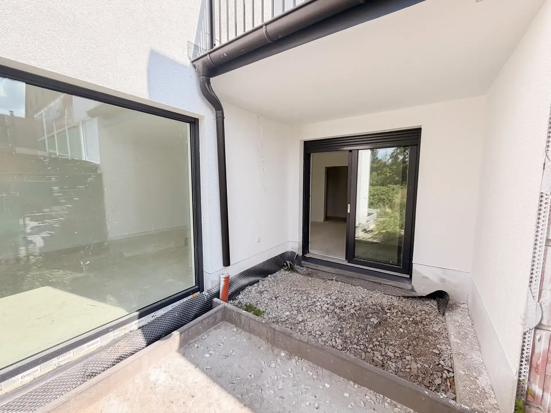 Terrasse von Mehrfamilienhaus in Dortmund vorher